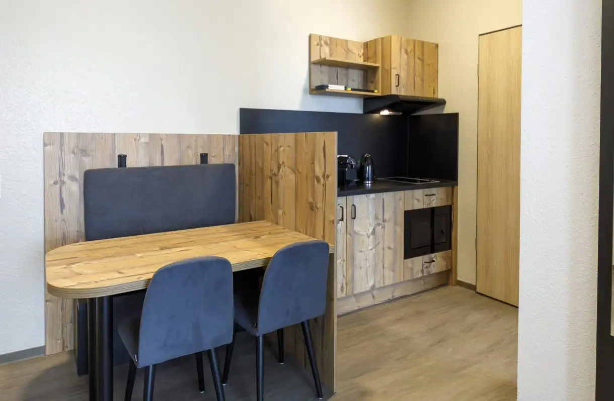 kedi rhede familienzimmer 3 kueche